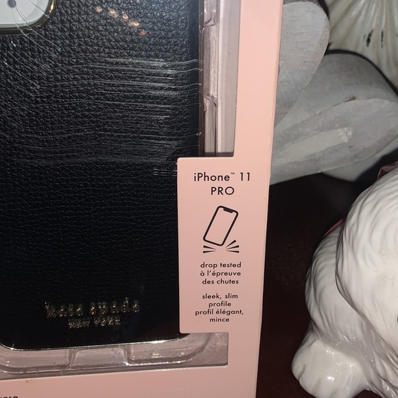 Kate spade case for iPhone 11 Pro - Picture 2 of 3